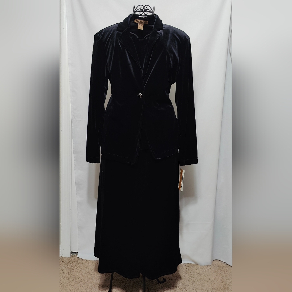 Notations Shirt & Skirt Set - Black - Large- NWT